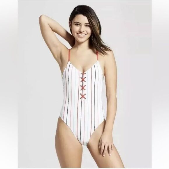 Xhileration Swimsuit - Picture 1 of 4